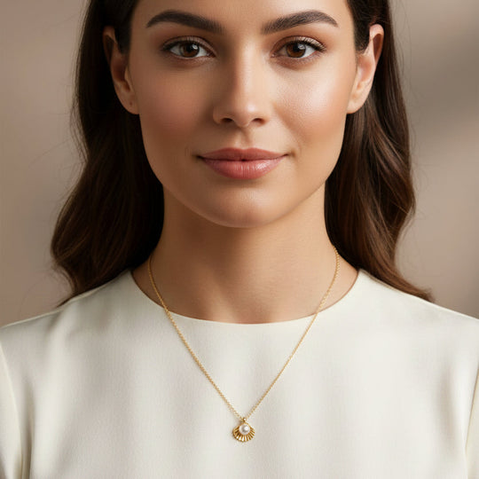 14K Gold Fill Sea Shell Necklace With Pearl