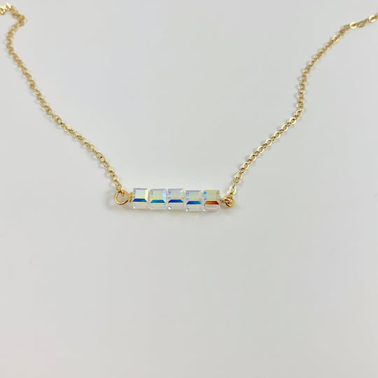 Diamond Crystal AB Cube Bar Necklace Charm Jewelry is an effortlessly gorgeous and minimalist necklace that will become a daily staple. 