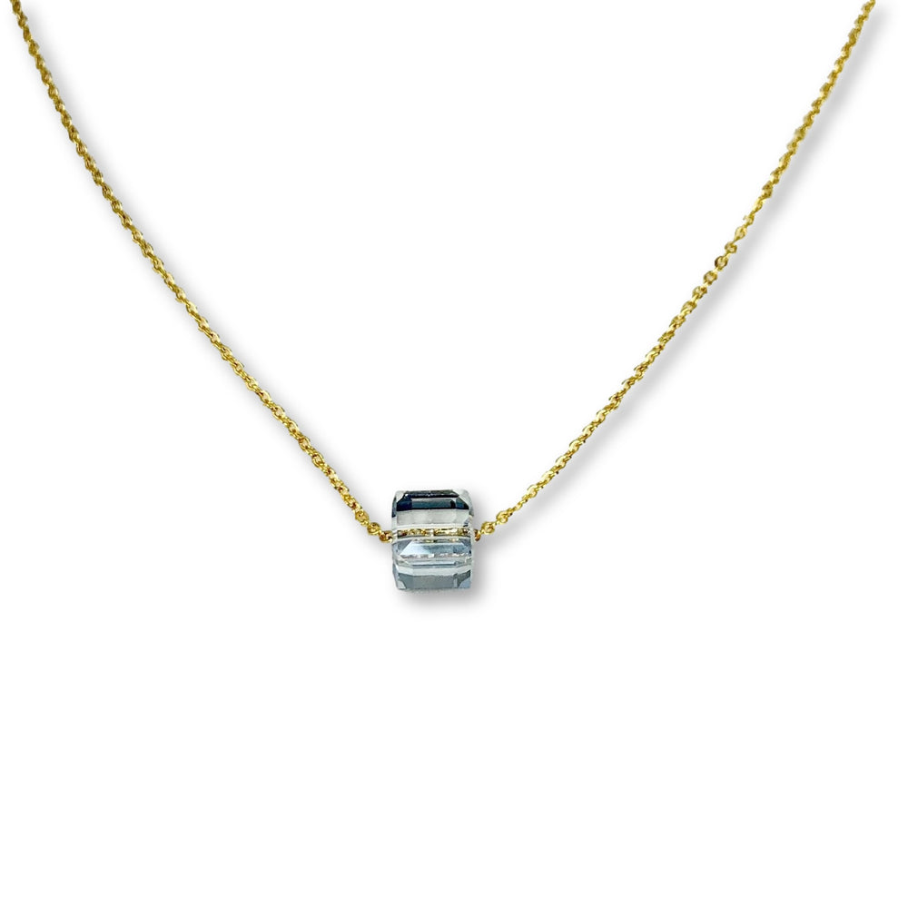Crystal Cube Necklace Charm Jewelry Minimalist Style, is an effortlessly gorgeous and minimalist necklace that will become a daily staple. 