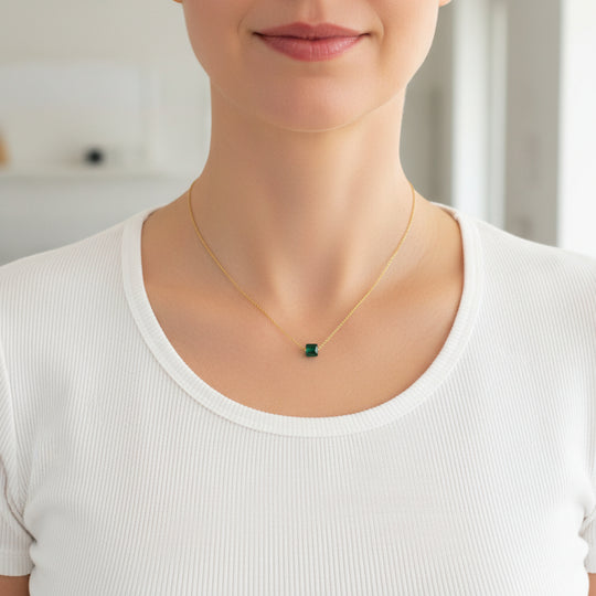 Emerald Green Crystal Cube Necklace Charm Jewelry, is an effortlessly gorgeous and minimalist necklace that will become a daily staple.