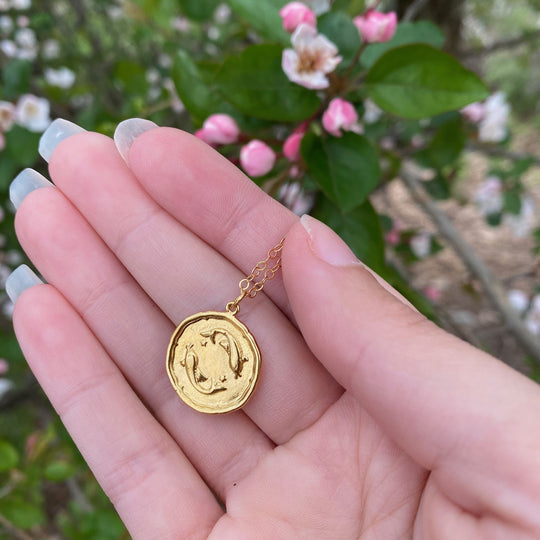 Pisces Zodiac Sign Gold Necklace, this hand crafted Pisces Zodiac Sign Necklace features a 14K gold-filled chain and an 18K vermeil gold charm